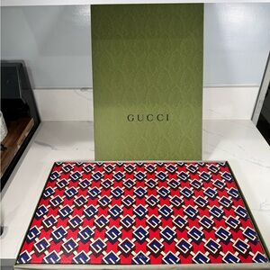 Gucci Red and Blue Geometric Pet Feeding Mat